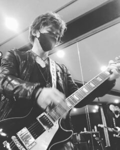 ADDICT OF THE TRIP MINDS, 岡本健一