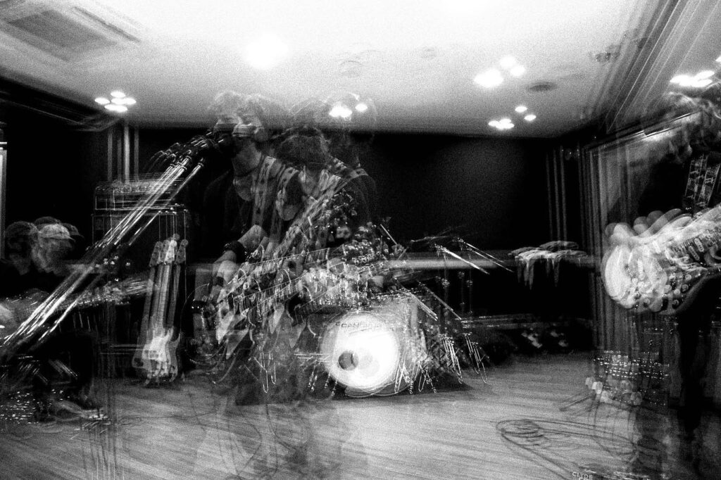 ADDICT OF THE TRIP MINDS, 岡本健一