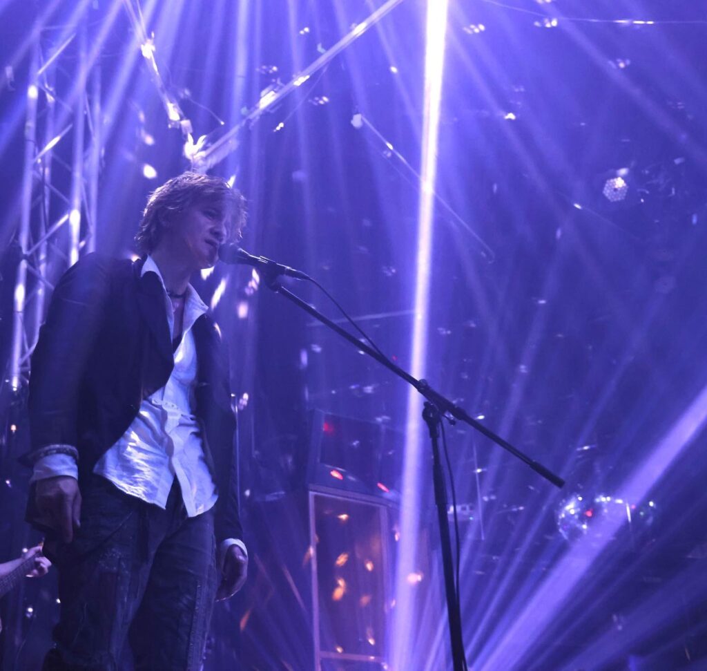 ADDICT OF THE TRIP MINDS, 岡本健一