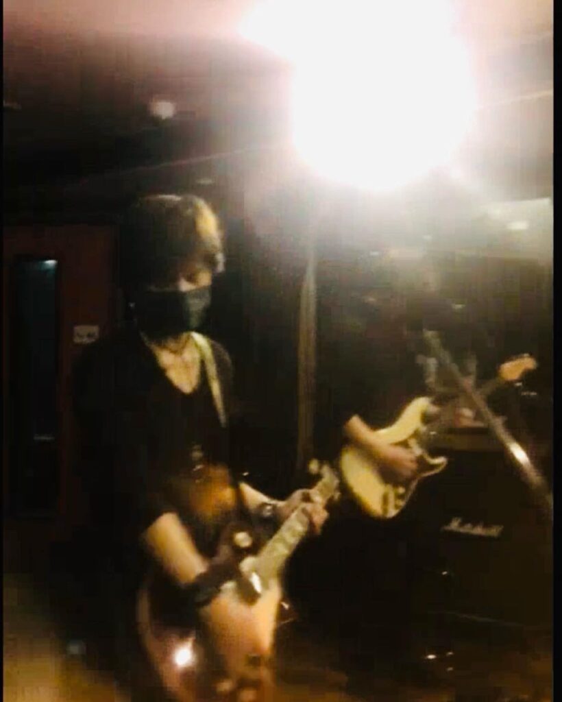 ADDICT OF THE TRIP MINDS, 岡本健一