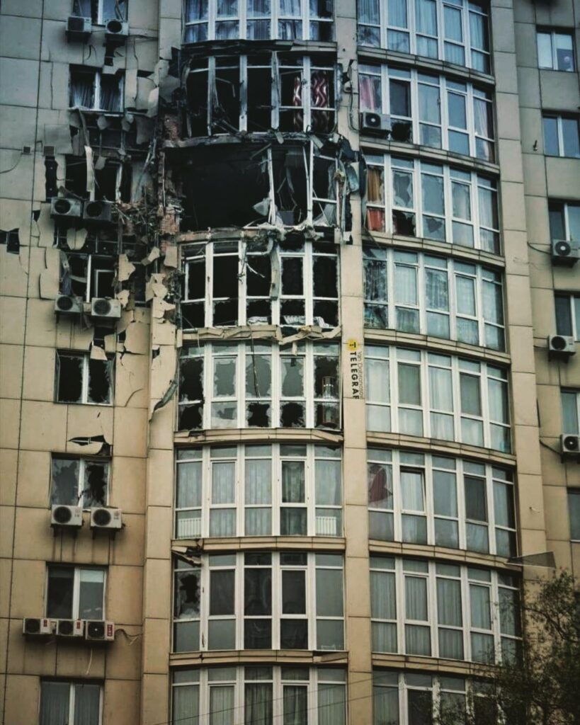 ADDICT OF THE TRIP MINDS, 岡本健一