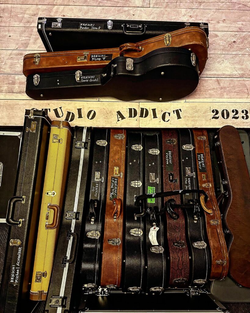 ADDICT OF THE TRIP MINDS, 岡本健一