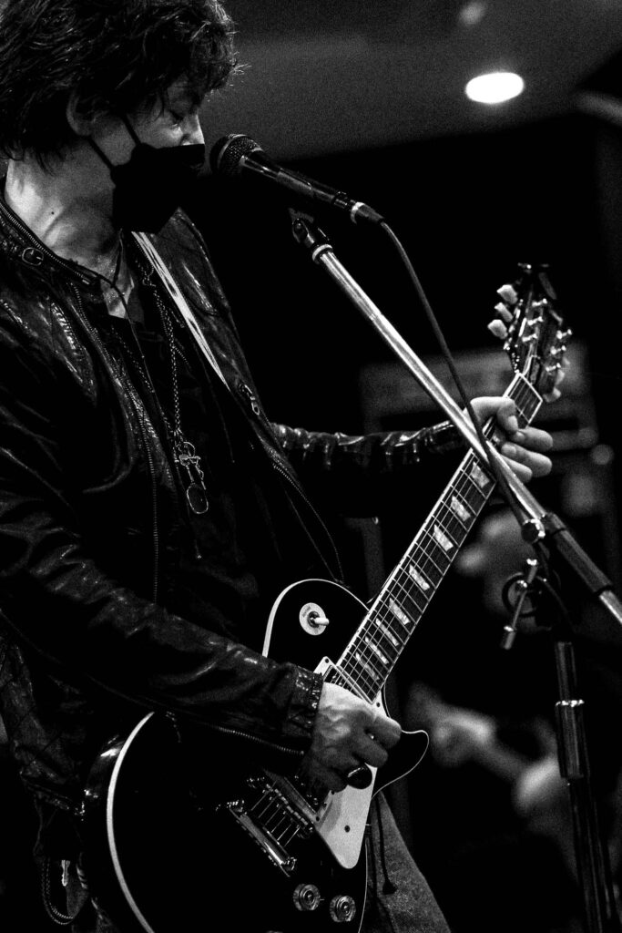 ADDICT OF THE TRIP MINDS, 岡本健一