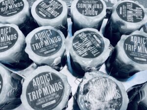 ADDICT OF THE TRIP MINDS, 岡本健一