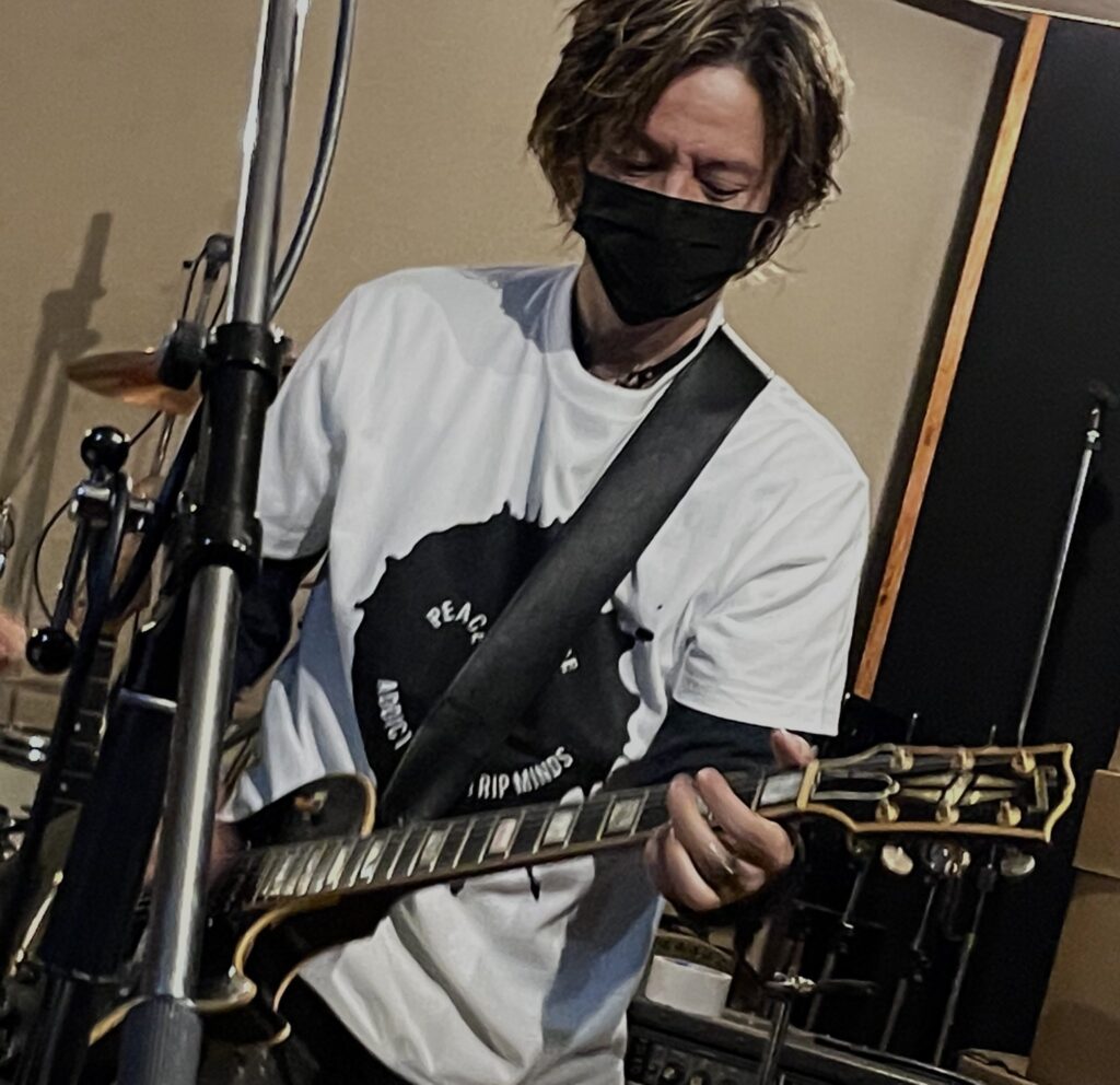 ADDICT OF THE TRIP MINDS, 岡本健一