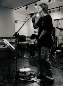 ADDICT OF THE TRIP MINDS, 岡本健一