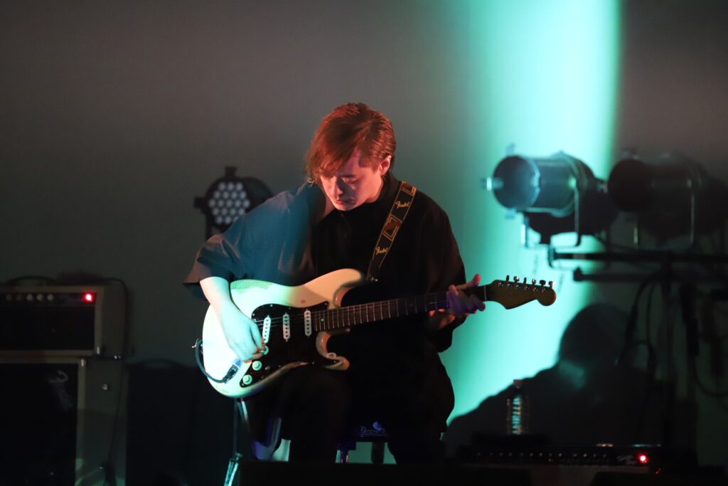 ADDICT OF THE TRIP MINDS, 岡本健一