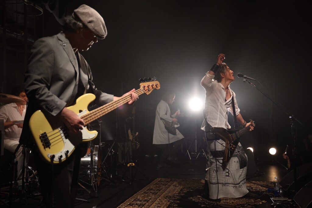 ADDICT OF THE TRIP MINDS, 岡本健一