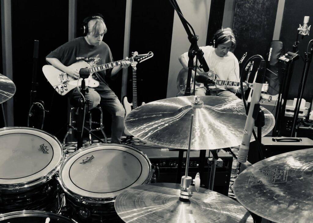 ADDICT OF THE TRIP MINDS, 岡本健一