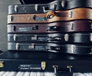 ADDICT OF THE TRIP MINDS, 岡本健一