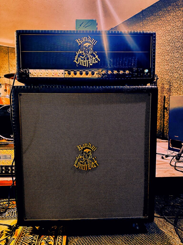 ADDICT OF THE TRIP MINDS, 岡本健一