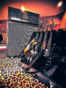 ADDICT OF THE TRIP MINDS, 岡本健一