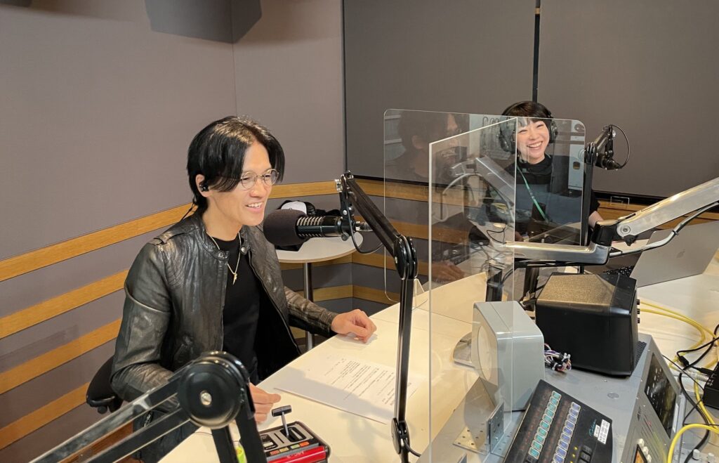 「僕も男闘呼組のファンになりました」成田昭次、仲本工事に譲られたギターと、29年ぶりのステージを終えて（2022.10.20放送）