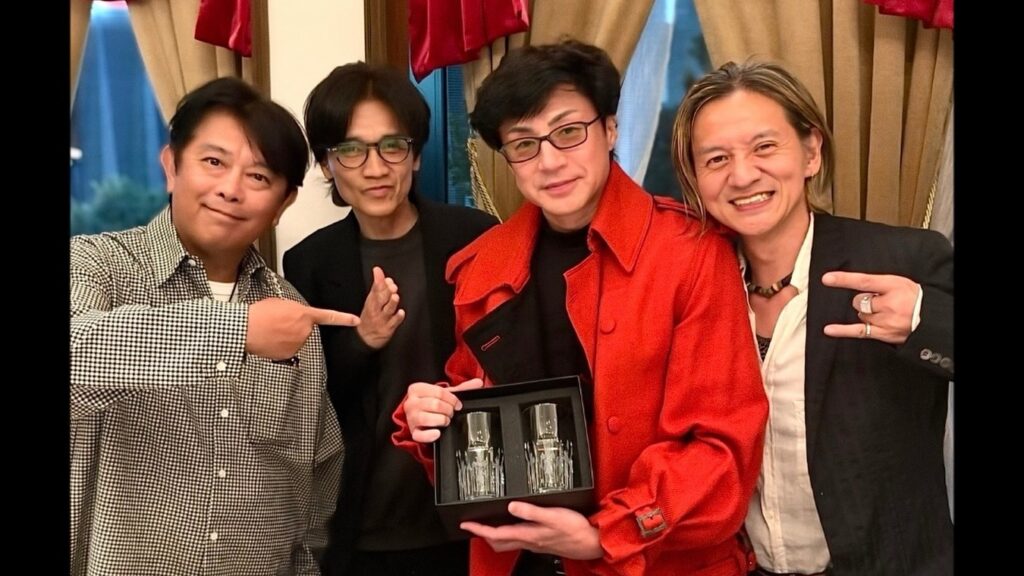 東山紀之の還暦を岡本健一・前田耕陽・成田昭次が祝福　銀座での集合写真を公開